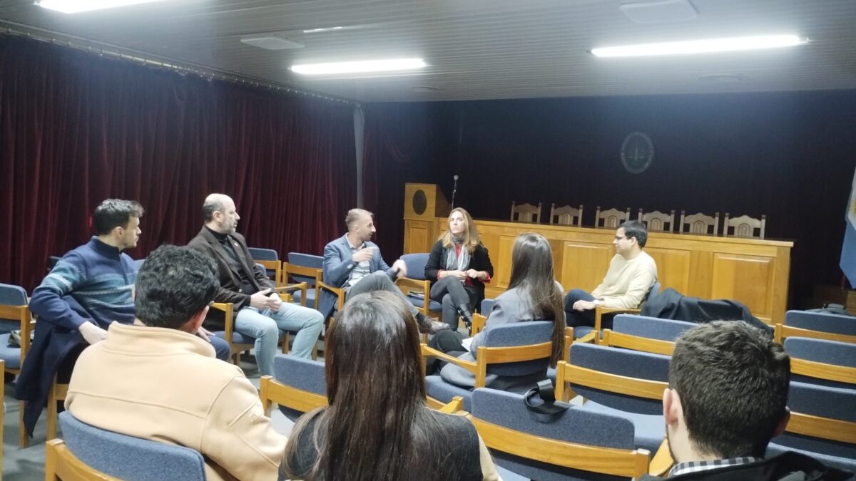 Charla Informativa sobre la Nueva Comisión de Derecho Laboral en el CAPSL