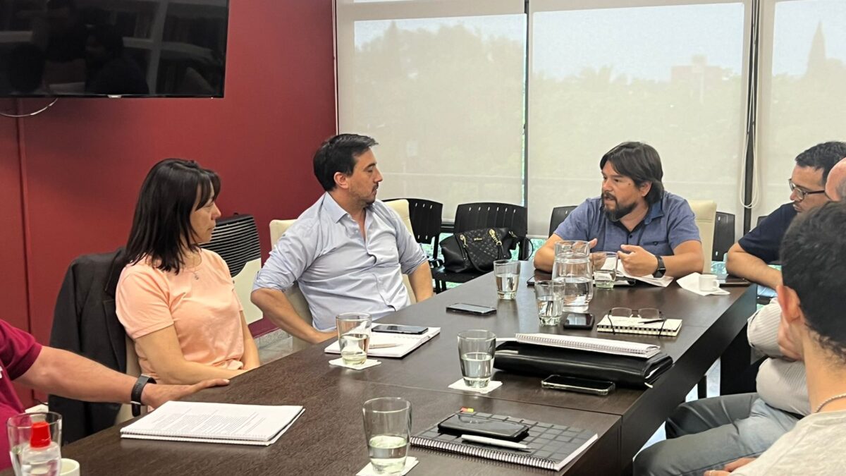 Trabajo en equipo en la Comisión de Derecho Penal del CAPSL