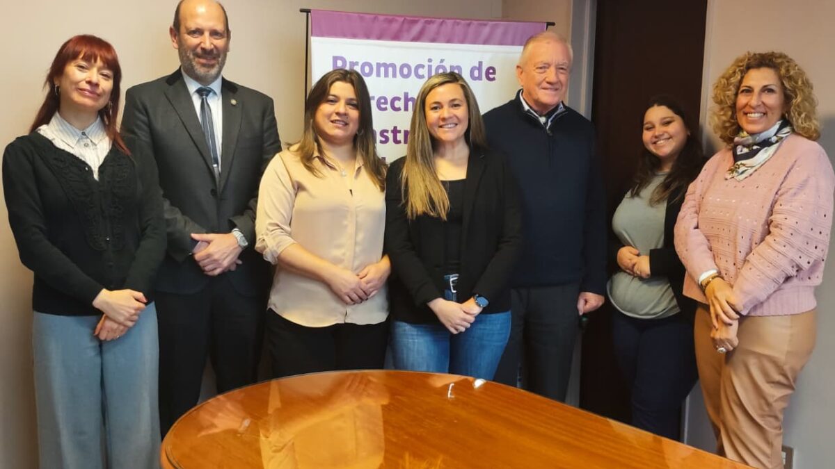 El CAPSL y la Defensoría del Pueblo abordaron temas que impactan en el ejercicio profesional y en los derechos de los ciudadanos