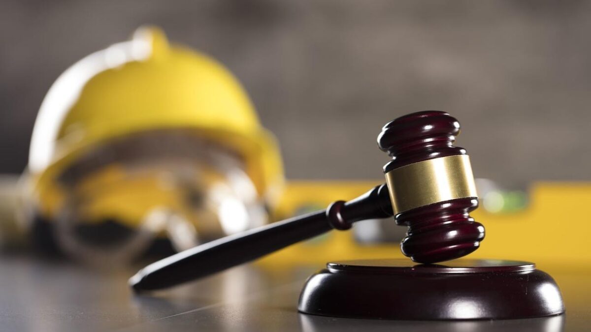 Comunicado de la Comisión de derecho laboral y el Colegio de Abogados y Procuradores de la Ciudad de San Luis