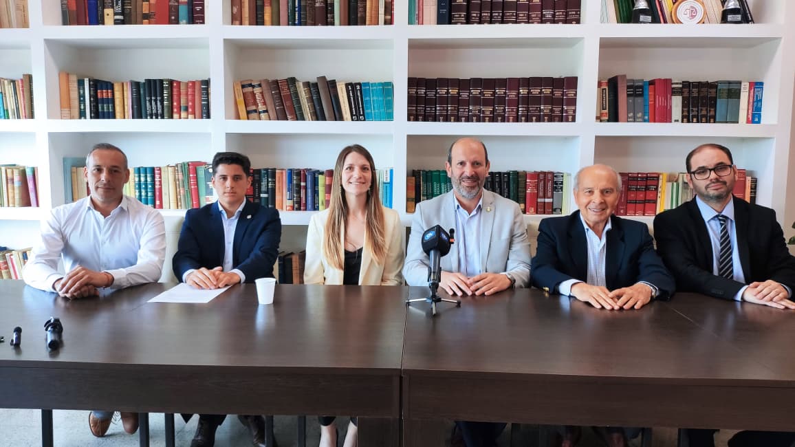 Los presidentes de los colegios de abogados y del Colegio Forense manifestaron su rechazo a la reducción de la feria judicial