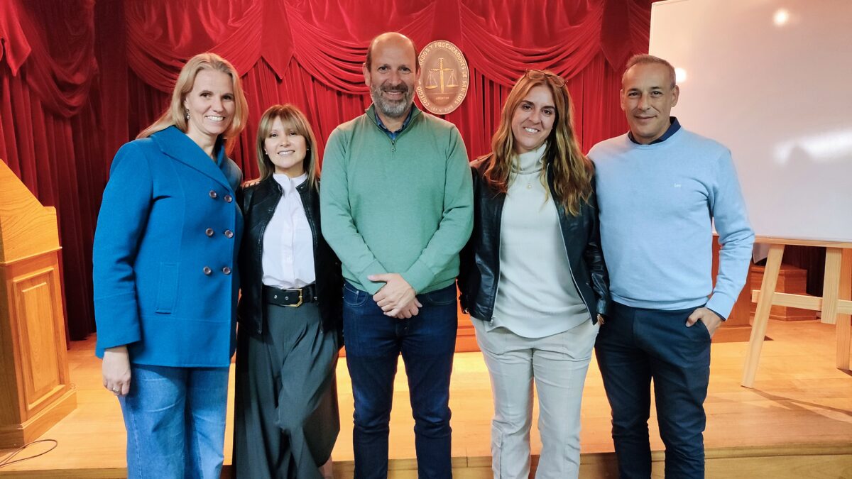 Gran participación en el taller de Procesos de Familia y Violencia.