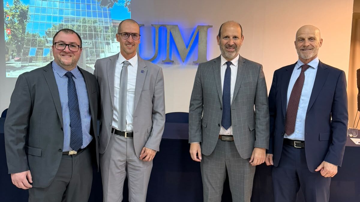 El CAPSL firmó un convenio de colaboración con la Universidad de Mendoza para ampliar oportunidades de formación académica